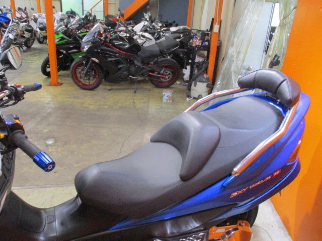 シートもこの通り破れもなければへたりもありません！シーシーバー付きのバックレストも嬉しいオプション！